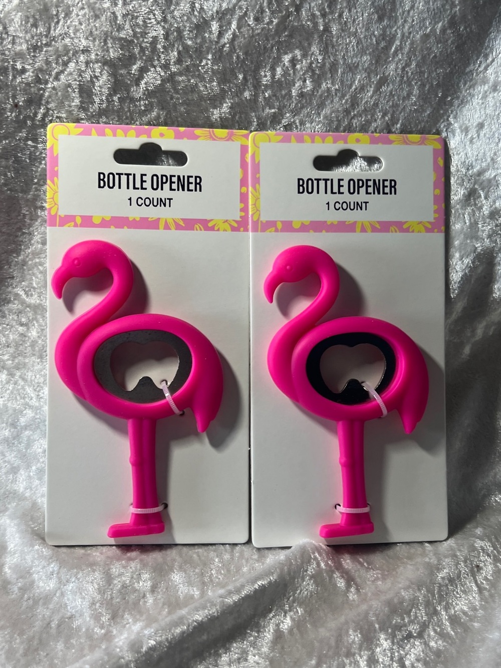 2-🆕Pink Flamingo Bottle Opener - Home Party Supplies